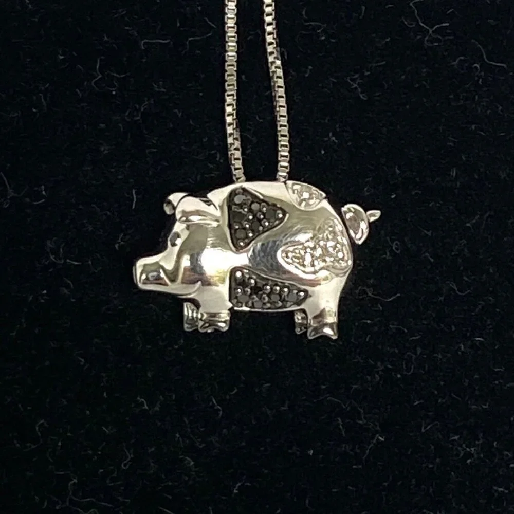 Sterling Silver 925 Black & White Diamond Pig Piggy Piglet Pendant Necklace 18